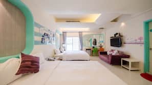 Desk, blackout drapes, free WiFi, linens