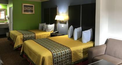 Camelot Inn & Suites Veterans Memorial NW Houston
