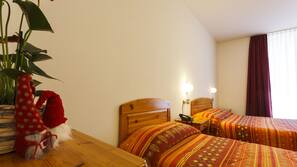 Coffre-forts dans les chambres, bureau, Wi-Fi gratuit