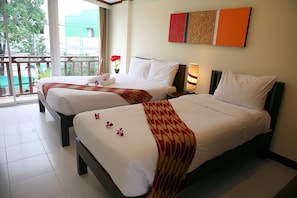 Family Room | In-room safe, free WiFi
