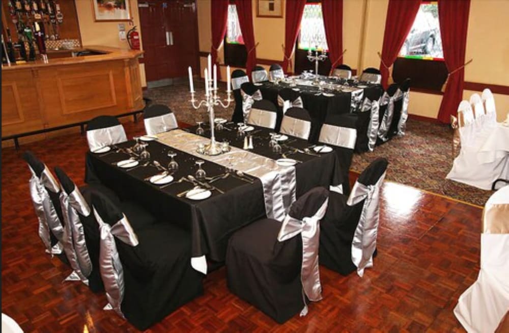 Banquet hall, Cohannon Inn