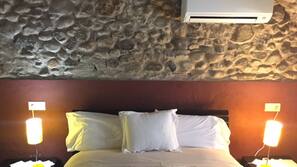 1 dormitorio, ropa de cama de alta calidad, edredones de plumas