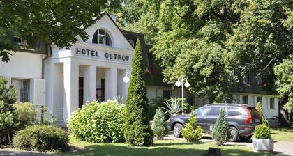 Hotel Ostrov