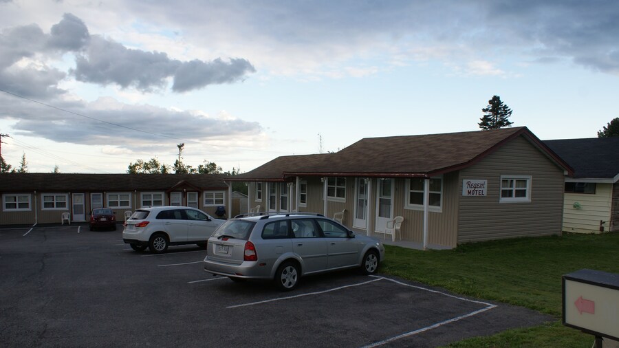 Cookes Motel