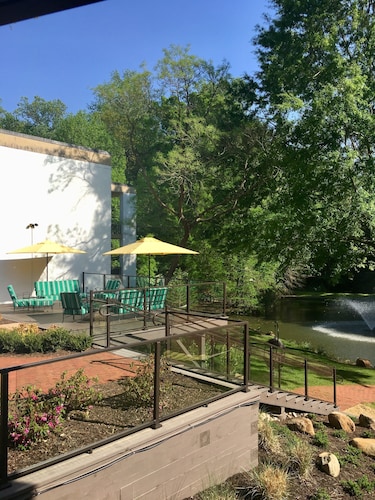 Hotels Near Colonial Williamsburg Newport News Top 10 By Griffin Hotel A Colonial Williamsburg