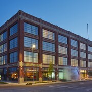 180 Hotels Near Chesapeake Energy Arena In Downtown Oklahoma City 21c Museum Hotel Oklahoma City