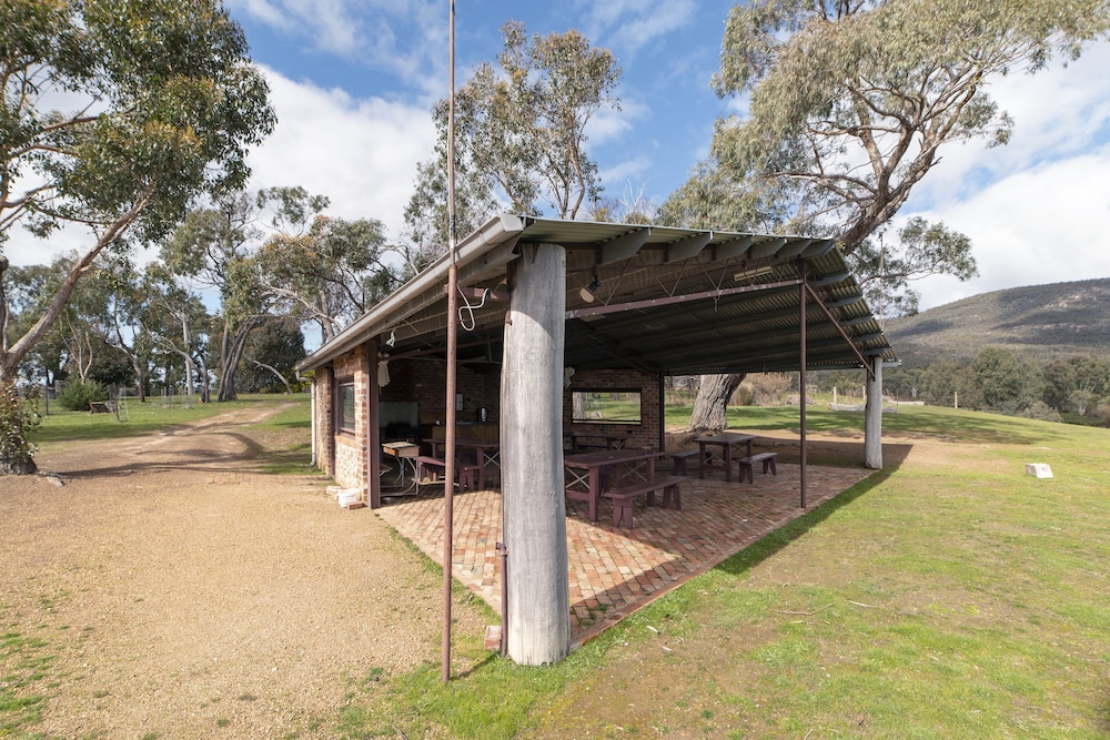 Grampians Pioneer Cottages