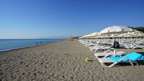 Spiaggia privata nelle vicinanze, lettini da mare, ombrelloni