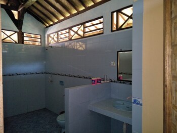 Kontiki Cottage Deals Reviews Lombok Idn Wotif