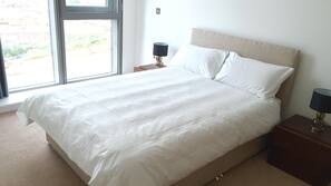 2 bedrooms, cribs/infant beds, rollaway beds, free WiFi