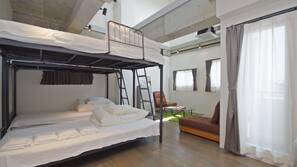 Free WiFi, linens