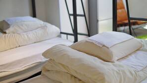 Free WiFi, linens