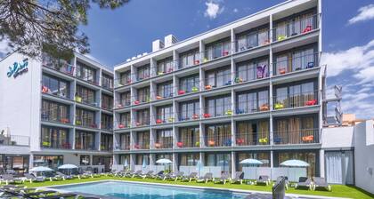 Hotel GHT Sa Riera
