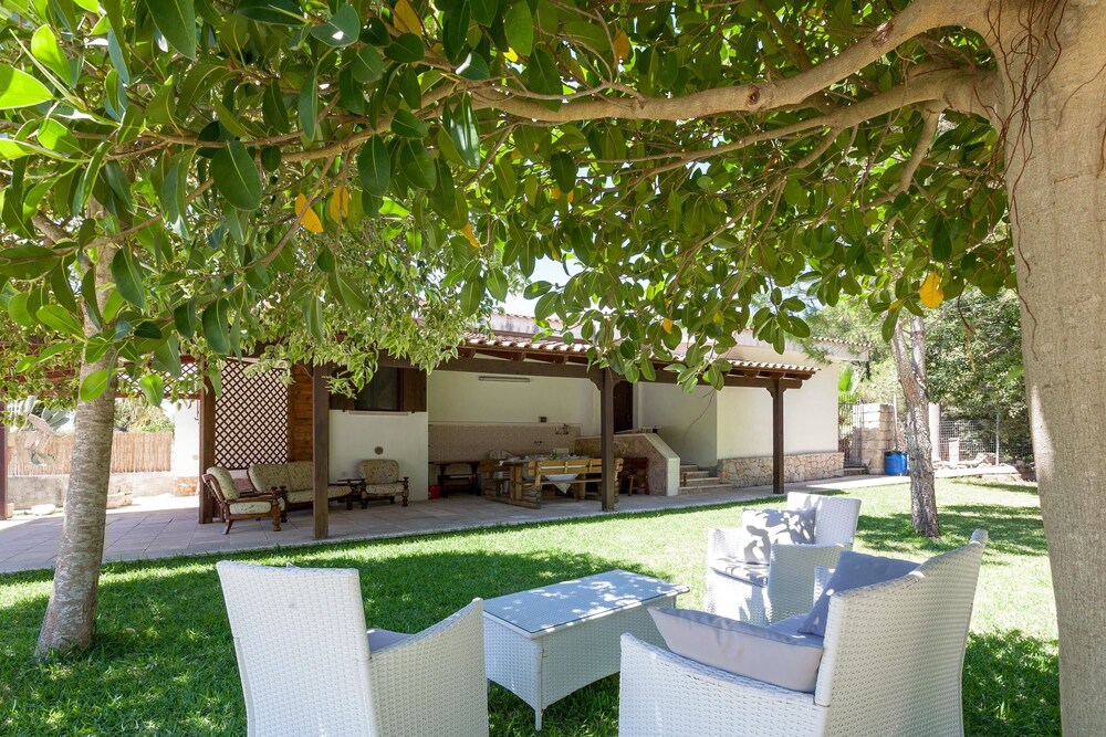 室外游泳池 10/24将主要照片改为上一张照片 将主要照片改为下一张