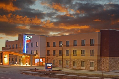 Lincoln Hotels With A Pool Cheap Hotels With Pools From 54 - 