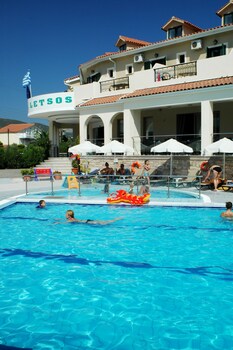 letsos hotel zante reviews