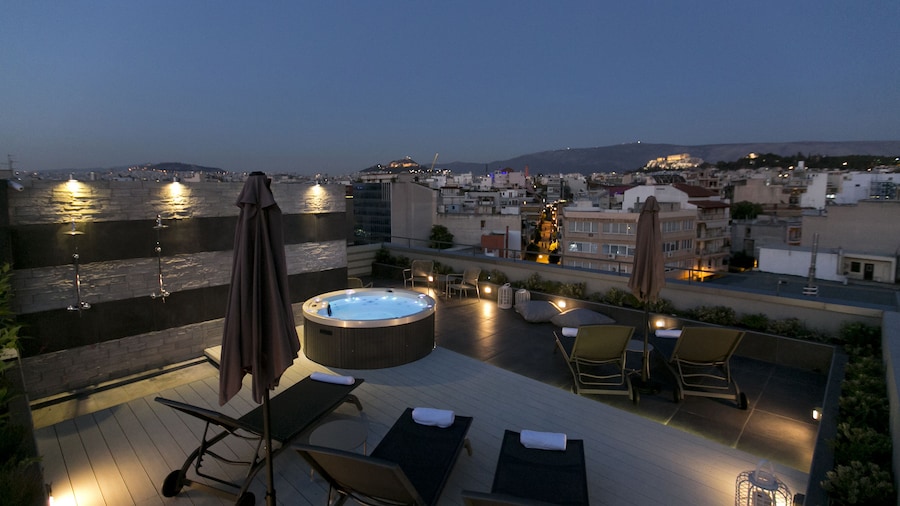 47 Luxury Suites