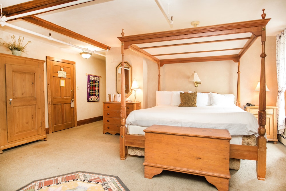 Brae Loch Inn, Cazenovia Room Prices & Reviews Travelocity