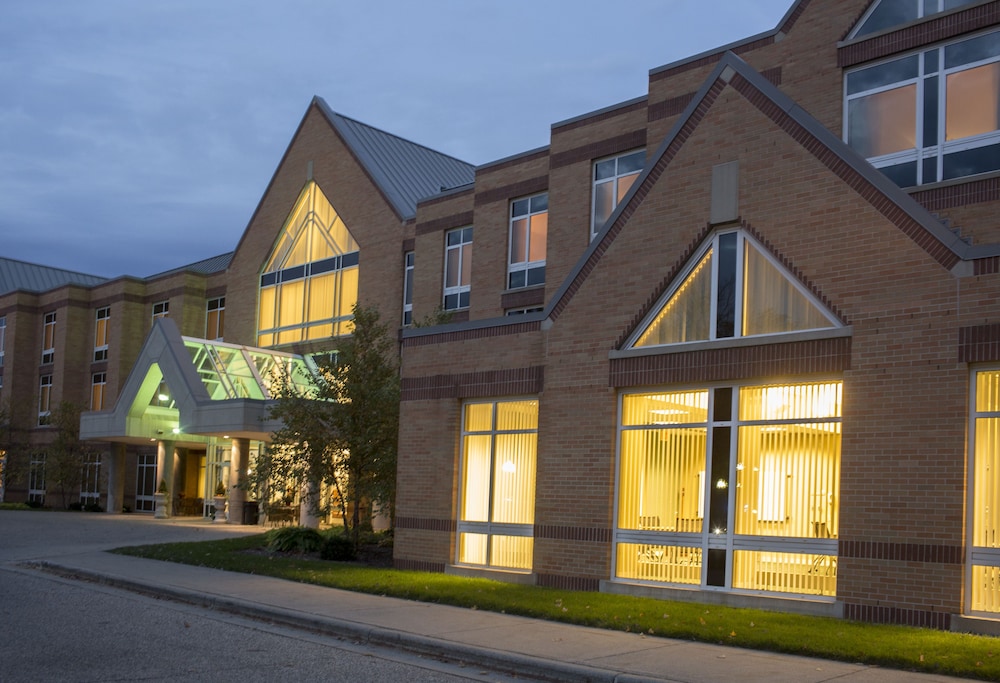 Haworth Inn & Conference Center in Holland, United States