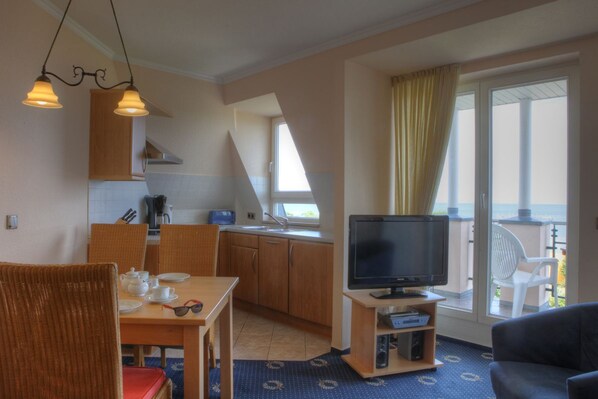 Apartment, 1 Bedroom, Sea View | Primary image