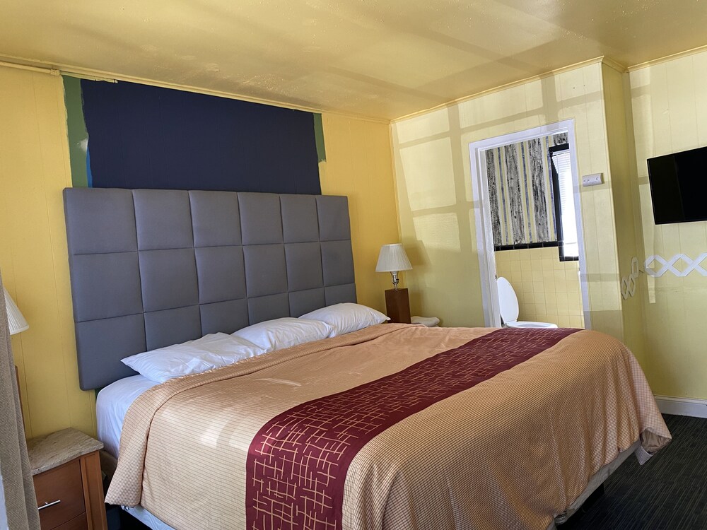 Holly Hill Motel, Keansburg 85 Room Prices & Reviews Travelocity