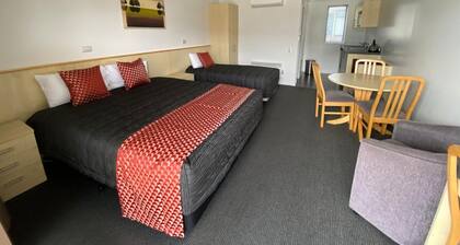 Grove Park Motor Lodge