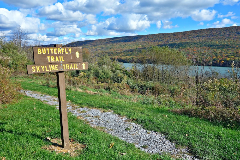 Nature Inn At Bald Eagle in Howard | Best Rates & Deals on Orbitz