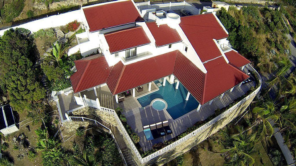 Beachfront Villa FantaSea in Oyster Pond in Oyster Pond, Sint Maarten