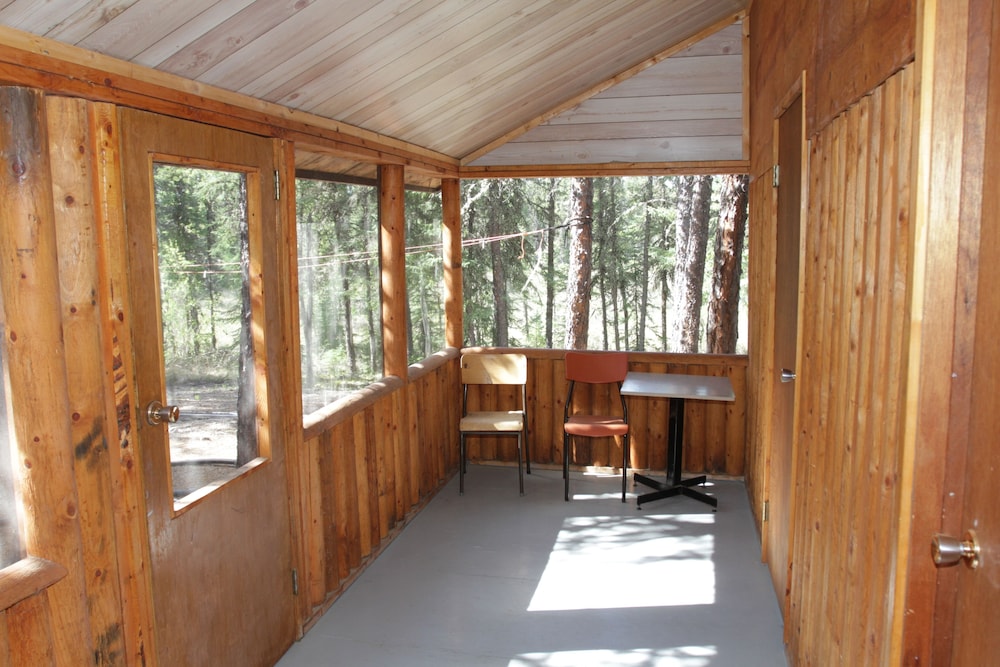 Minor Bay Lodge & Outposts Deals & Reviews (Wollaston Lake, CAN) Wotif