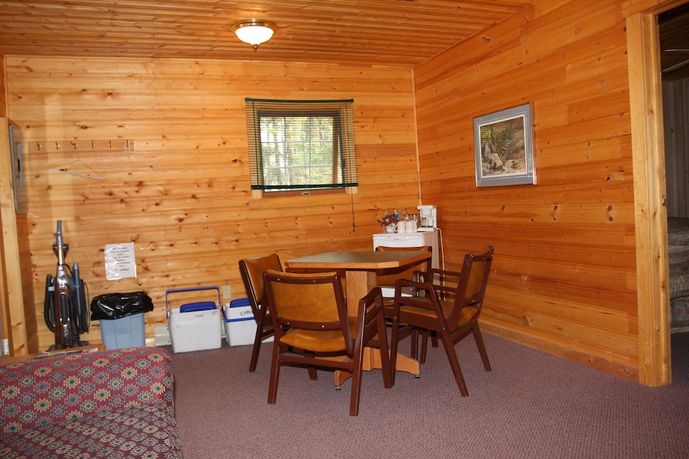 Minor Bay Lodge & Outposts Deals & Reviews (Wollaston Lake, CAN) Wotif