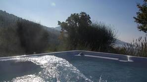 Idromassaggio all'aperto