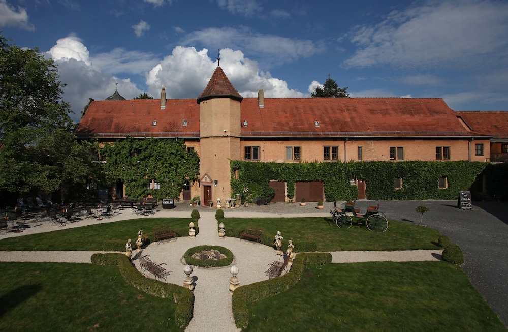 Worners Schloss Weingut Hotel Restaurant Worners Schloss Weingut Hotel Restaurant