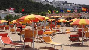 Spiaggia privata nelle vicinanze, lettini da mare, ombrelloni