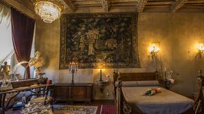 Biancheria da letto di alta qualità, minibar, una cassaforte in camera