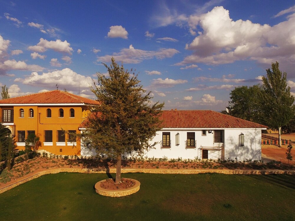 Hotel Finca Las Beatas Villahermosa Esp Best Price - 