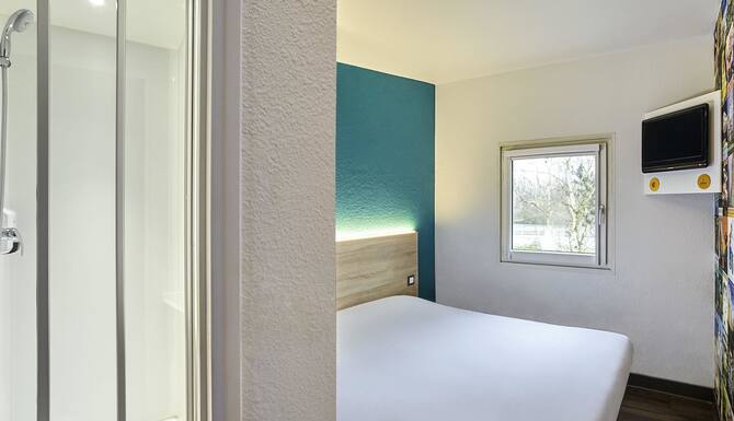 hotelf1 paris saint denis universite renove in saint denis expedia