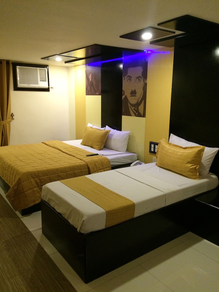 Icon Hotel Timog Pool Icon Hotel Timog Pool
