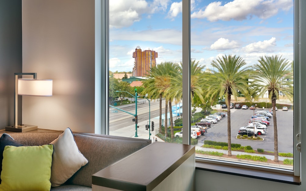 hyatt house anaheim