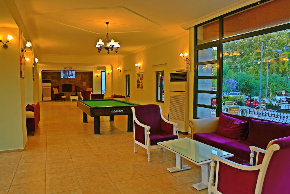 Photo - Bleu Nuit Hotel +