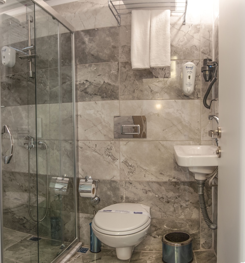 Photo - Bleu Nuit Hotel +