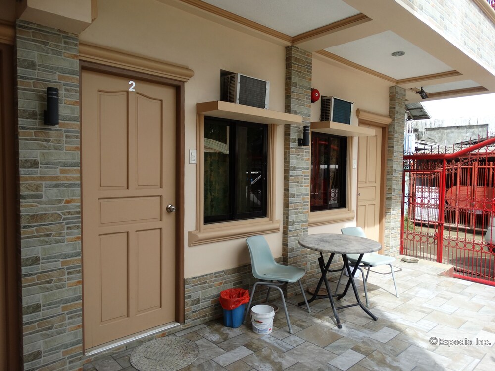 Photo - Eden Travellers Lodge