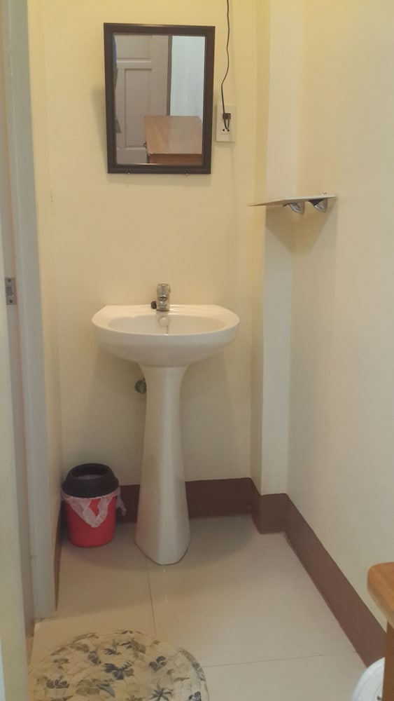 Photo - Eden Travellers Lodge