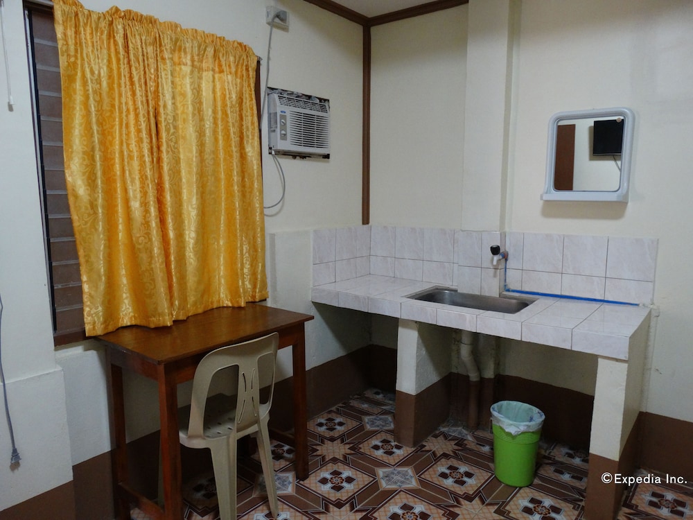 Photo - Eden Travellers Lodge