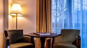 1 Schlafzimmer, hochwertige Bettwaren, Minibar, Zimmersafe