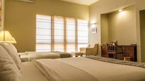 Premium bedding, in-room safe, desk, blackout curtains