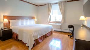 In-room safe, desk, laptop workspace, free WiFi