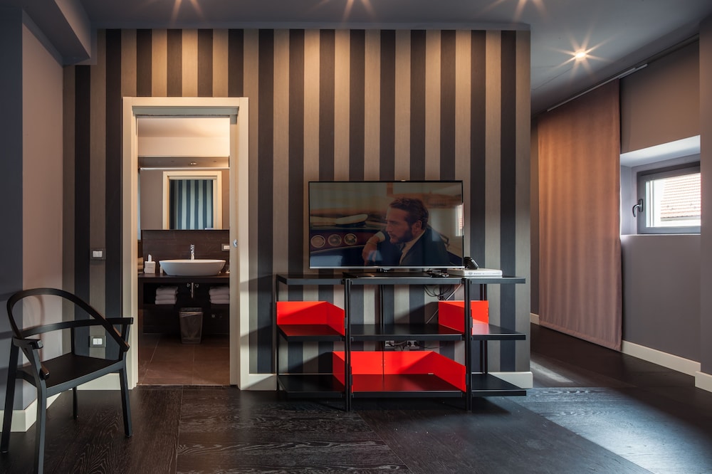 Fifty House Luxury Hotel Milan Fifty House Luxury Hotel Milan