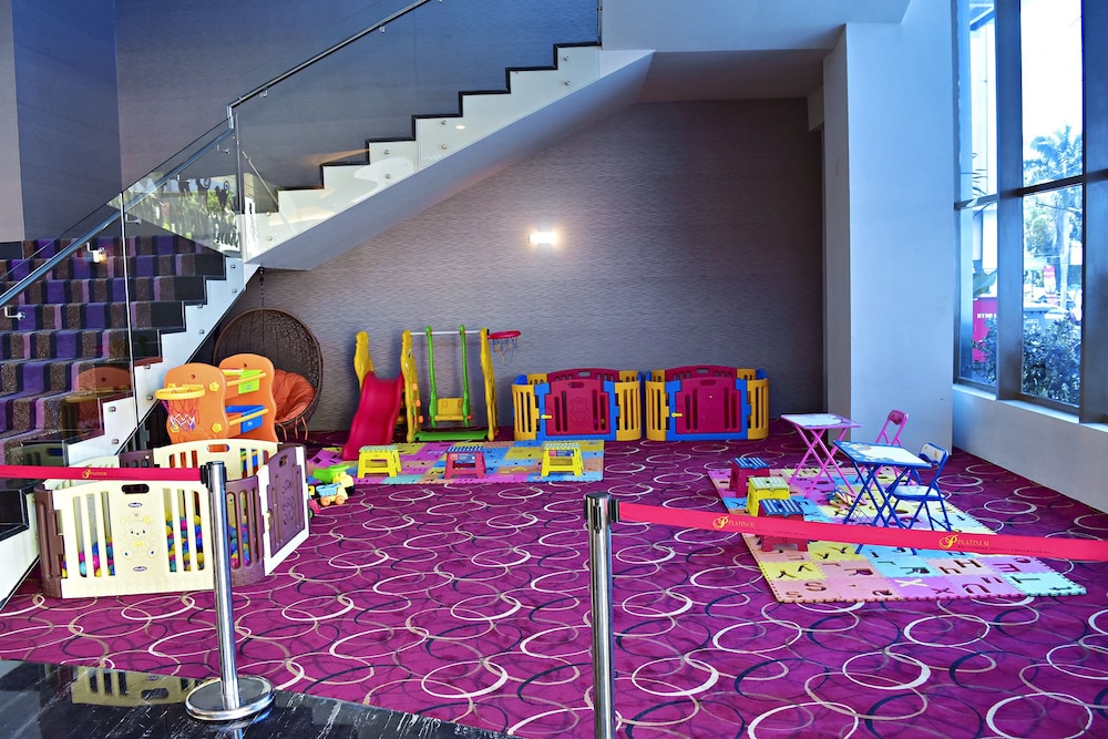 Book Platinum Balikpapan Hotel & Convention Hall 
