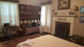 Premium bedding, minibar, individually decorated, individually furnished