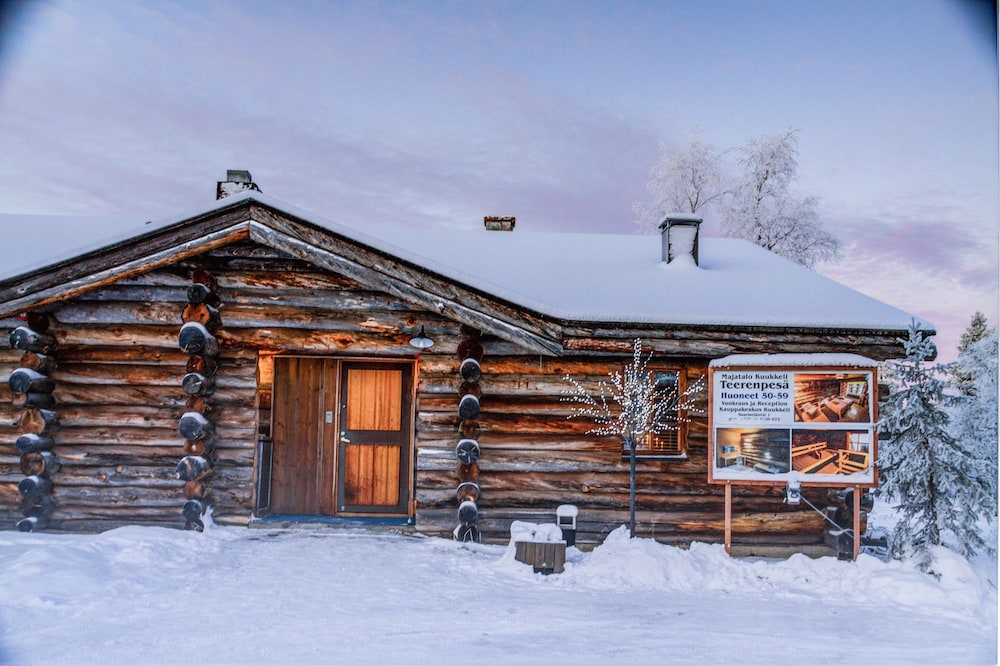 Majatalo Kuukkeli Teerenpesä in Saariselka, Finland